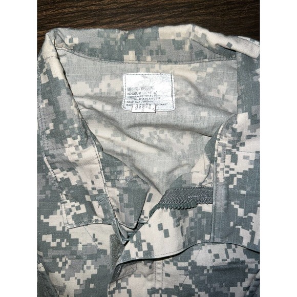 Lot of 2 Universal Camo Pattern UCP Uniform Tops, MedReg & Small Long - Picture 4 of 5